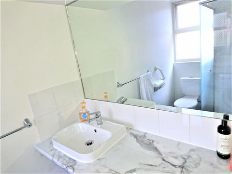 Hi 5 Glenelg Studio Apartment - Accommodation Kalgoorlie 9