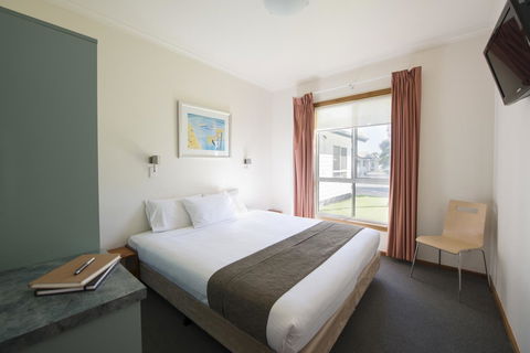 The Retreat West Beach Parks - Accommodation Kalgoorlie 24