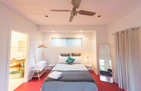 S T U D I O 22 Peaceful Retreat With Garden Views - Accommodation Kalgoorlie 3