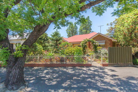 Tanunda\'s Magpie House - Accommodation Kalgoorlie 23