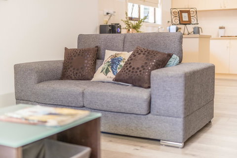 Tanunda\'s Magpie House - Accommodation Kalgoorlie 0