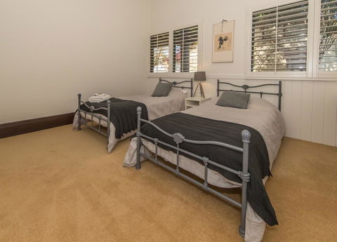 The Tudor House - Accommodation Kalgoorlie 14