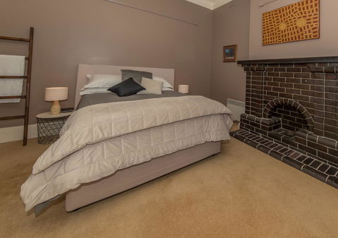 The Tudor House - Accommodation Kalgoorlie 12