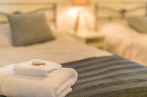 The Tudor House - Accommodation Kalgoorlie 13