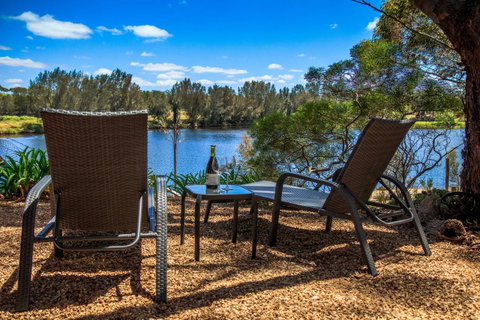 Stonewell Cottages And Vineyards - Accommodation Kalgoorlie 5