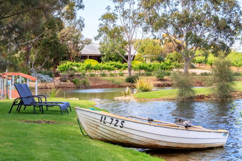 Stonewell Cottages And Vineyards - Accommodation Kalgoorlie 10