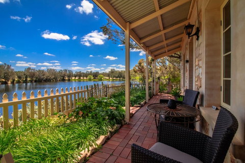 Stonewell Cottages And Vineyards - Accommodation Kalgoorlie 3