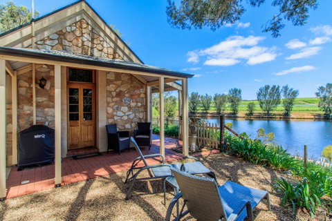 Stonewell Cottages And Vineyards - Accommodation Kalgoorlie 2