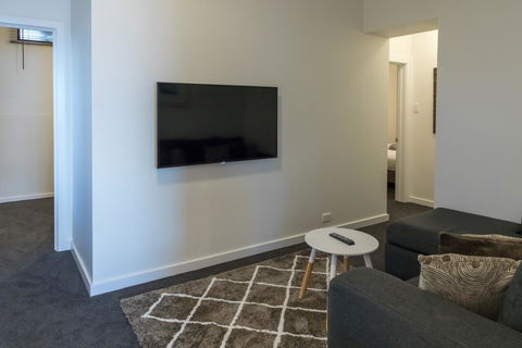 Bay 10 - Suites And Apartments - Accommodation Kalgoorlie 9