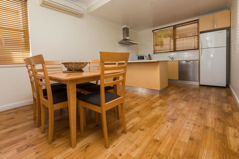 Bay 10 - Suites And Apartments - Accommodation Kalgoorlie 32