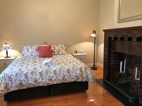 Ambrosia Holiday Home - Accommodation Kalgoorlie 2