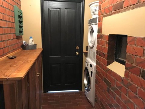 Ambrosia Holiday Home - Accommodation Kalgoorlie 19