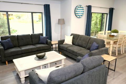 The Purple Door On Seaview - Accommodation Kalgoorlie 6