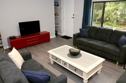 The Purple Door On Seaview - Accommodation Kalgoorlie 7