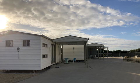 Rocks Retreat Cabin - Dolphin - Accommodation Kalgoorlie 7