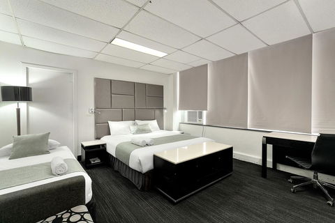 Cosmo On Bank - Accommodation Kalgoorlie 6