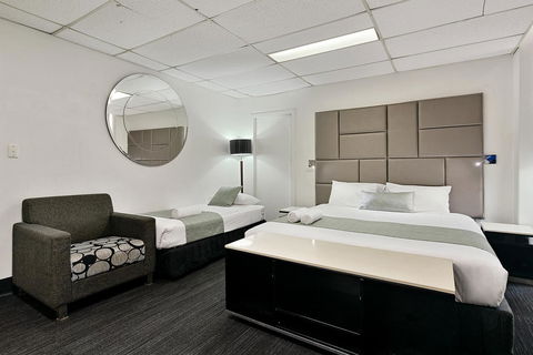 Cosmo On Bank - Accommodation Kalgoorlie 4