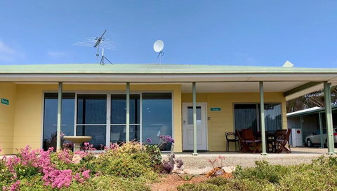 Emu Bay Holiday Homes - Accommodation Kalgoorlie 25