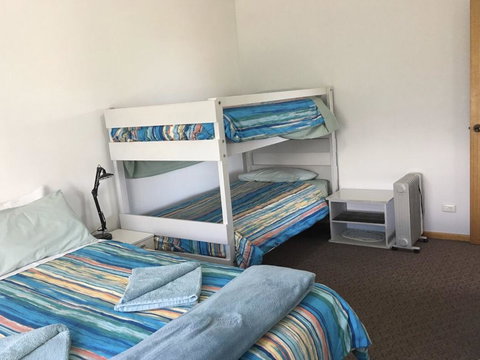 Emu Bay Holiday Homes - Accommodation Kalgoorlie 12