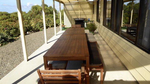Emu Bay Holiday Homes - Accommodation Kalgoorlie 13