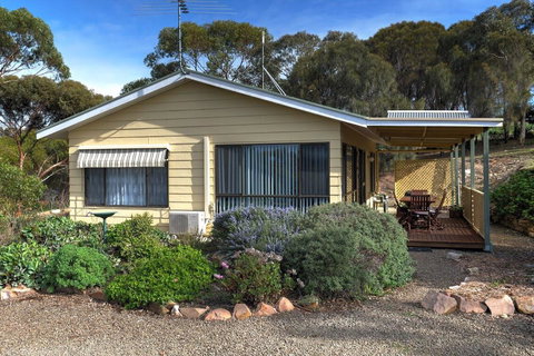 Emu Bay Holiday Homes - Accommodation Kalgoorlie 2