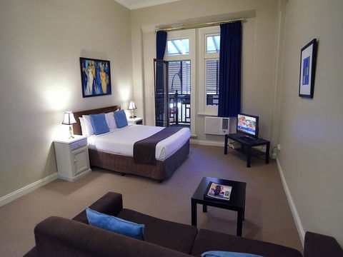 Mansions On Pulteney - Accommodation Kalgoorlie 1