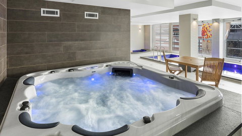 Oaks Adelaide Embassy Suites - Accommodation Kalgoorlie 2