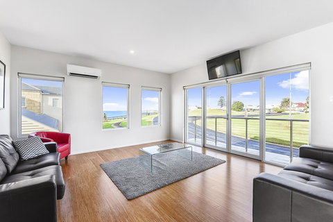 Aloha Waterfront Properties - Accommodation Kalgoorlie 30