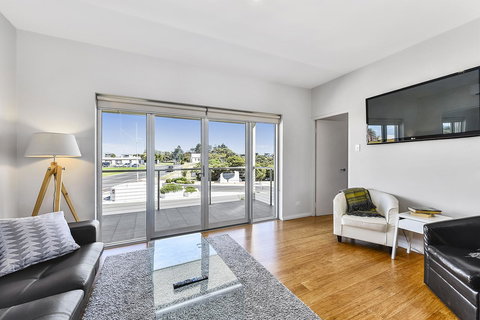 Aloha Waterfront Properties - Accommodation Kalgoorlie 29