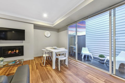 Aloha Central Luxury Apartments - Accommodation Kalgoorlie 24