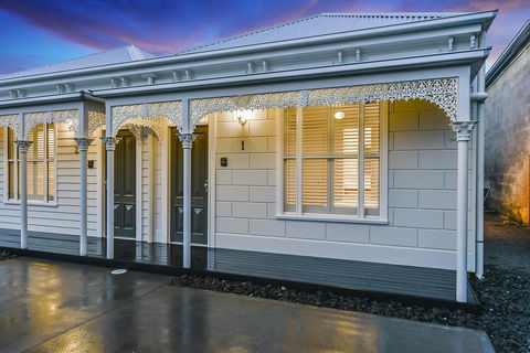 Aloha Central Luxury Apartments - Accommodation Kalgoorlie 1