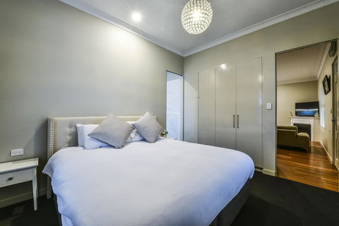 Aloha Central Luxury Apartments - Accommodation Kalgoorlie 14