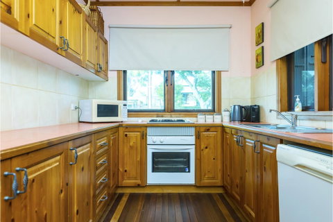 Rustic On 13th - Accommodation Kalgoorlie 5