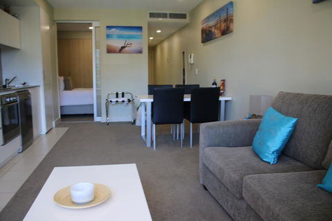 Beachside Luxury Getaway In Glenelg - Accommodation Kalgoorlie 2