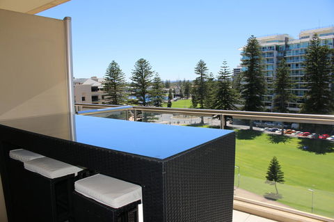Beachside Luxury Getaway In Glenelg - Accommodation Kalgoorlie 15