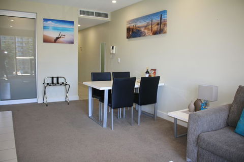 Beachside Luxury Getaway In Glenelg - Accommodation Kalgoorlie 5
