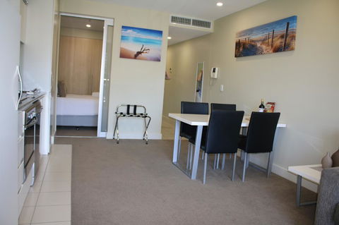 Beachside Luxury Getaway In Glenelg - Accommodation Kalgoorlie 4