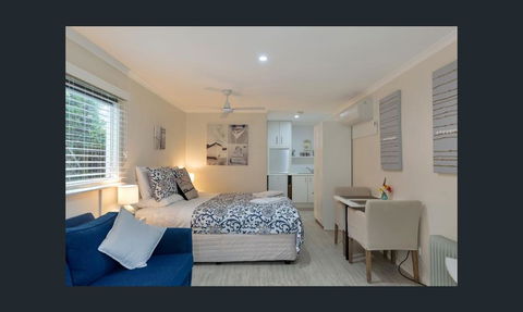 Wintergarden Beach Cabin - Accommodation Kalgoorlie 6