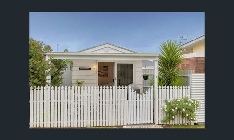Wintergarden Beach Cabin - Accommodation Kalgoorlie 3