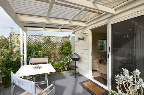 Wintergarden Beach Cabin - Accommodation Kalgoorlie 7