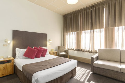 Adelaide Paringa - Accommodation Kalgoorlie 2