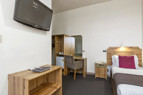 Adelaide Paringa - Accommodation Kalgoorlie 7