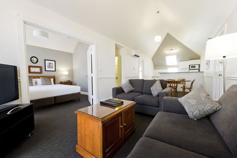 Majestic Old Lion Apartments - Accommodation Kalgoorlie 5