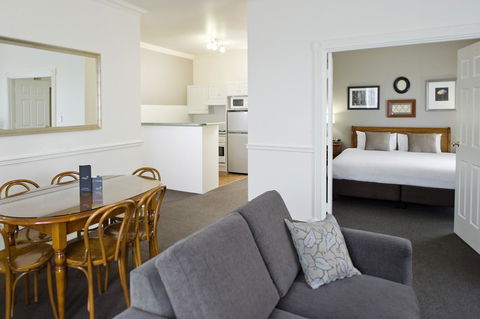 Majestic Old Lion Apartments - Accommodation Kalgoorlie 7