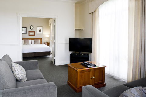 Majestic Old Lion Apartments - Accommodation Kalgoorlie 9