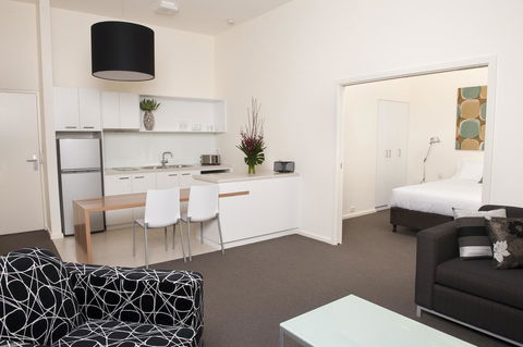Majestic Old Lion Apartments - Accommodation Kalgoorlie 2