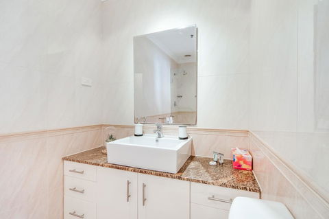 York Apartments On Grenfell - Accommodation Kalgoorlie 13