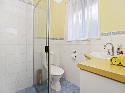 Lakeside - Encounter Bay - Accommodation Kalgoorlie 14