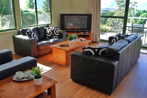 SkyView Villa - Accommodation Kalgoorlie 4