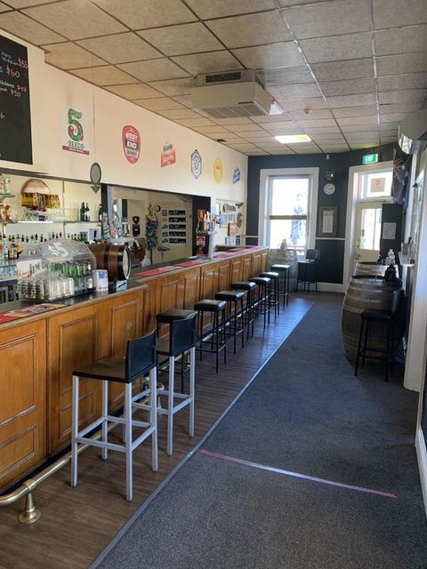 Commercial Hotel Morgan - Accommodation Kalgoorlie 3